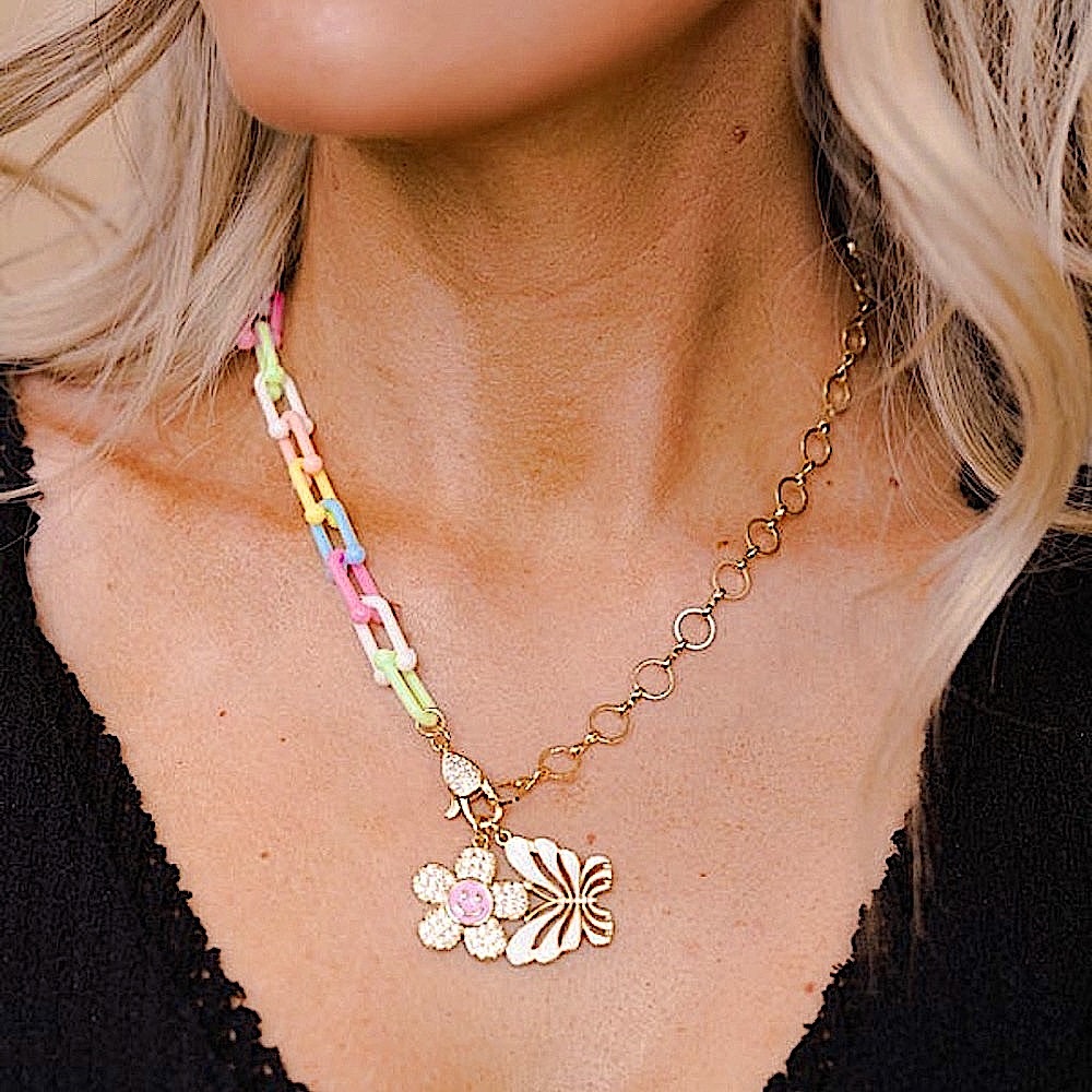 🆕🌿TREASURE JEWELS: Cotton Candy Crystal Chain Link Necklace